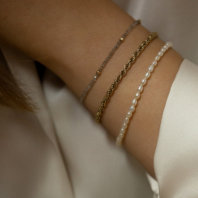 White Pearl Bead Bracelet