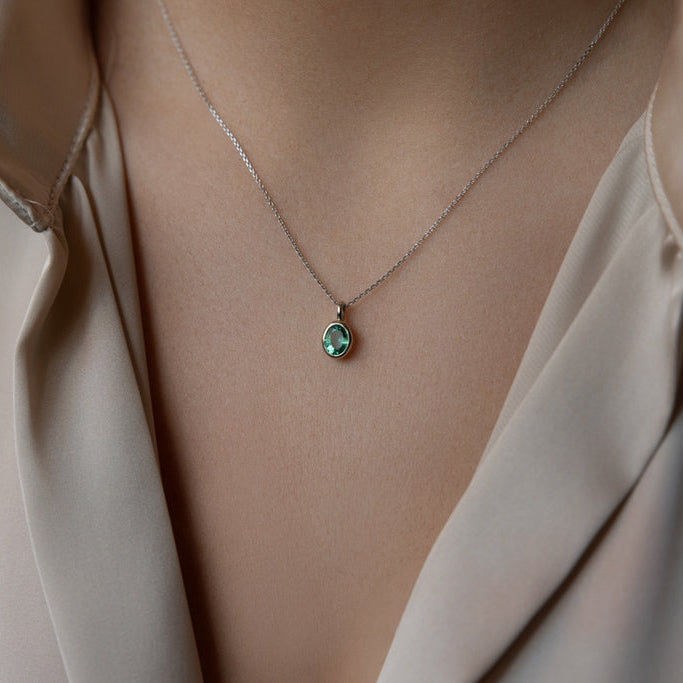 Emerald & White Gold Necklace