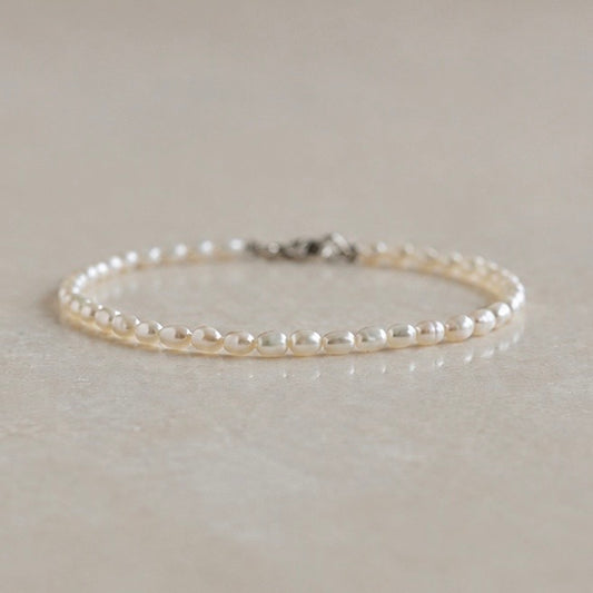White Pearl Bead Bracelet